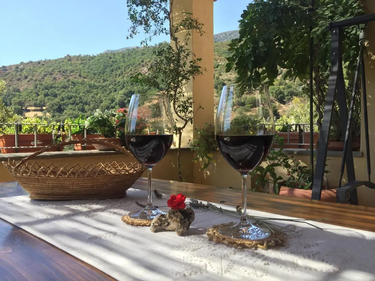 B&B Su Biancu - Sardinian Experience Urzulei Frühstückspension