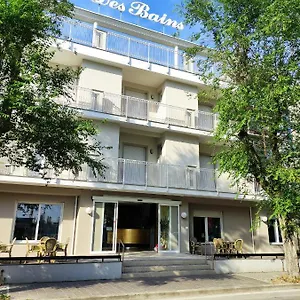 Des Bains 3*, Cattolica Italien